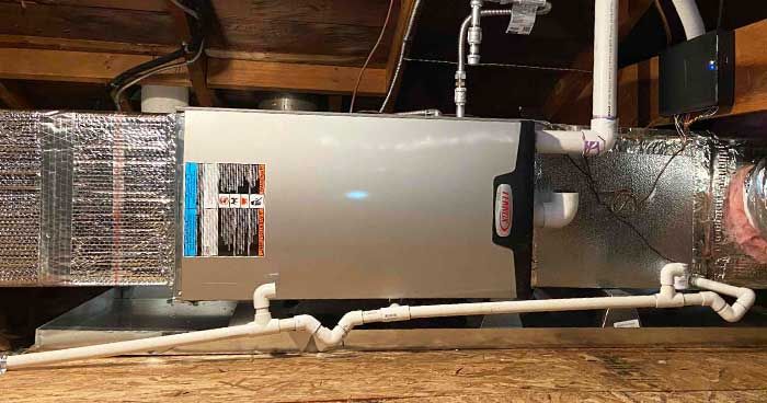 Lennox horizontal furnace installed in attic crawl space